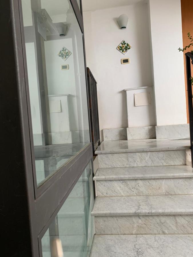Apartmán Palazzo Resuttana Palermo Exteriér fotografie